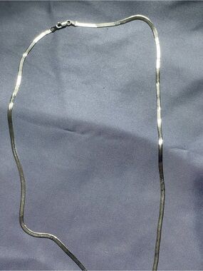 Silver Herringbone Chain Necklace